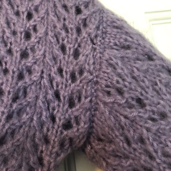 Lavender V-neck Sweater, No Label/brand, May be Handmade, S/M - Picture 6 of 12